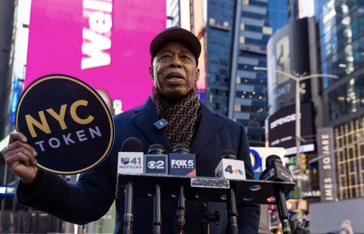 卸任纽约市长后，他转身卖起了加密货币