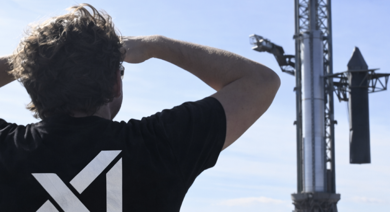 SpaceX 吞下 xAI，马斯克的万亿「内循环」