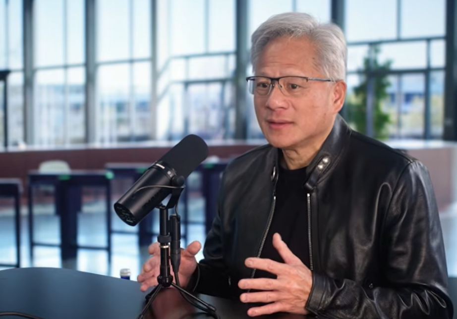 黄仁勋深度访谈：「Token 经济」爆发，英伟达 10 万亿是必然