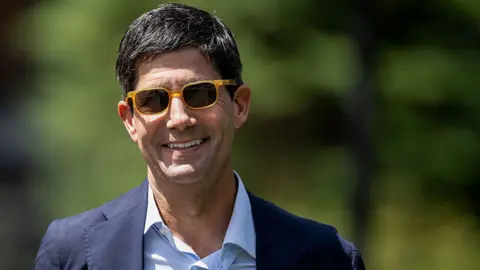 Kevin Warsh Appointed Federal Reserve Chair—First Central Bank Head to Hold Bitcoin Assets