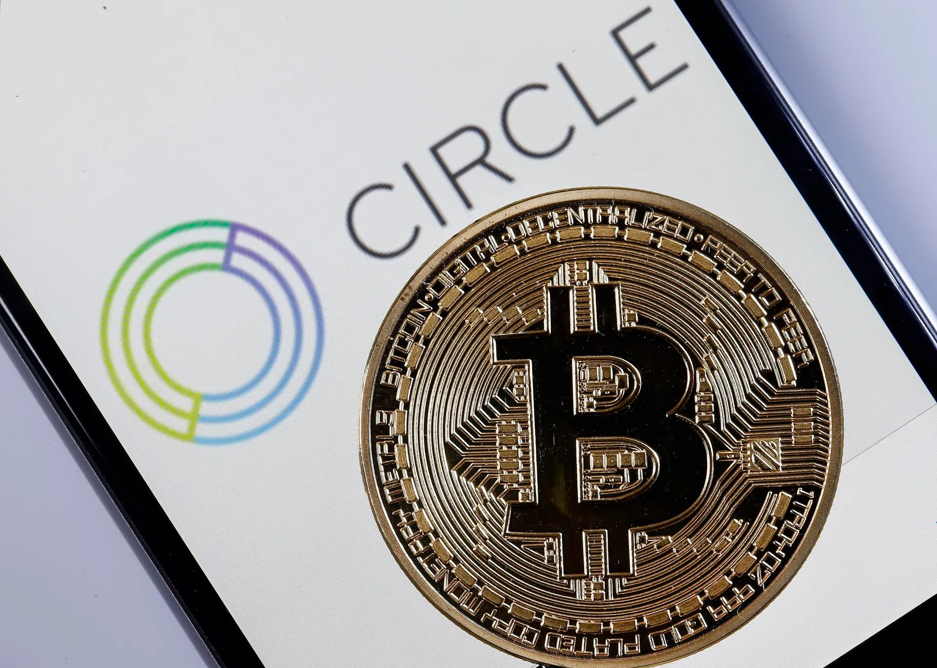 From Issuer to Infrastructure Owner: Circle’s Arc Strategy and the Fatal Gap in the GENIUS Act