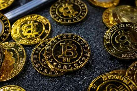 跨越10年周期，6张图看懂BTC价格与美股等主流资产走势相关性