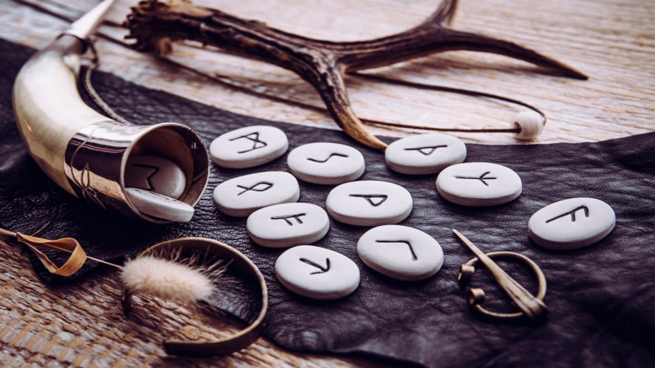 Inscription bùng nổ, liệu Runes chính thống có thể tiếp nối huyền thoại giao thức token?