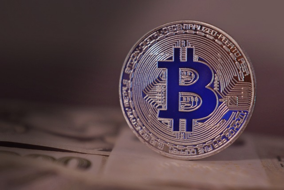 倒計時 1 天,比特幣現貨 ETF 開啟「價格戰」