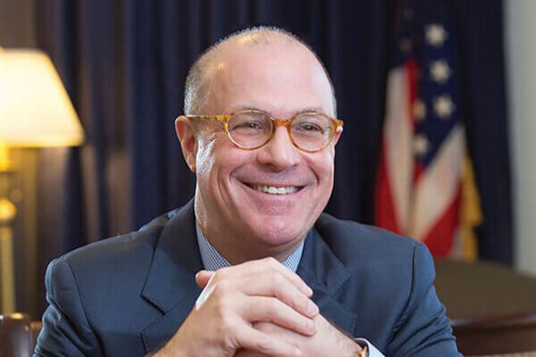 福布斯专访 CFTC 前主席:加密货币终将在美国王者归来