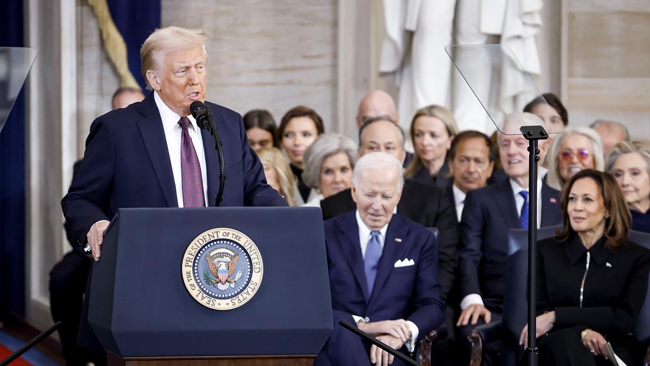 Trump không đề cập đến tiền mã hóa trong bài phát biểu nhậm chức, khiến các đồn đoán về dự trữ chiến lược Bitcoin tiếp tục lan rộng