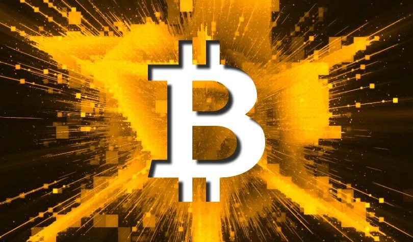 BTC 繼續狂奔還是暫歇調整?貝萊德 CEO:可能到 70 萬